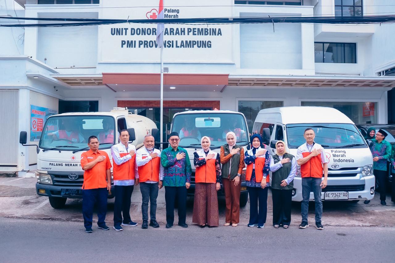 Purnama Wulan Sari Lepas Pengiriman Bantuan Kemanusiaan untuk Korban Bencana di Aceh, Sumut, dan Sumbar